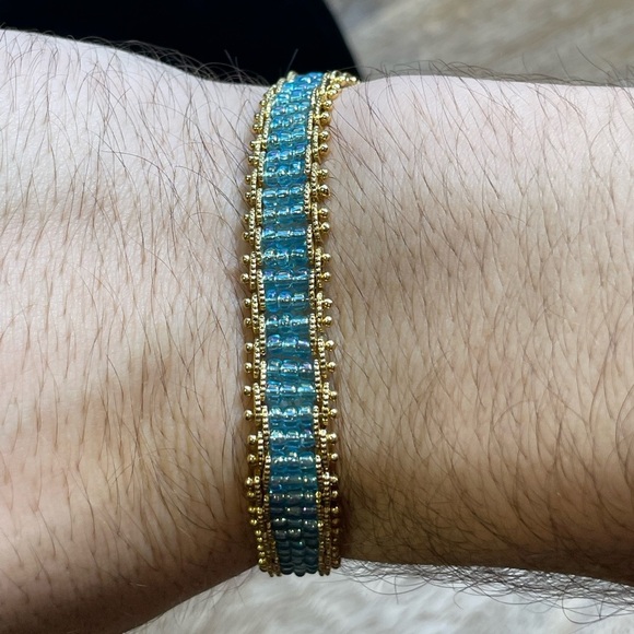 Vintage Deadstock 10KT Gold Filled Bracelet with Aqua Blue Beaded Glass - Picture 1 of 7